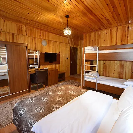 Goblec & Hotel 2*